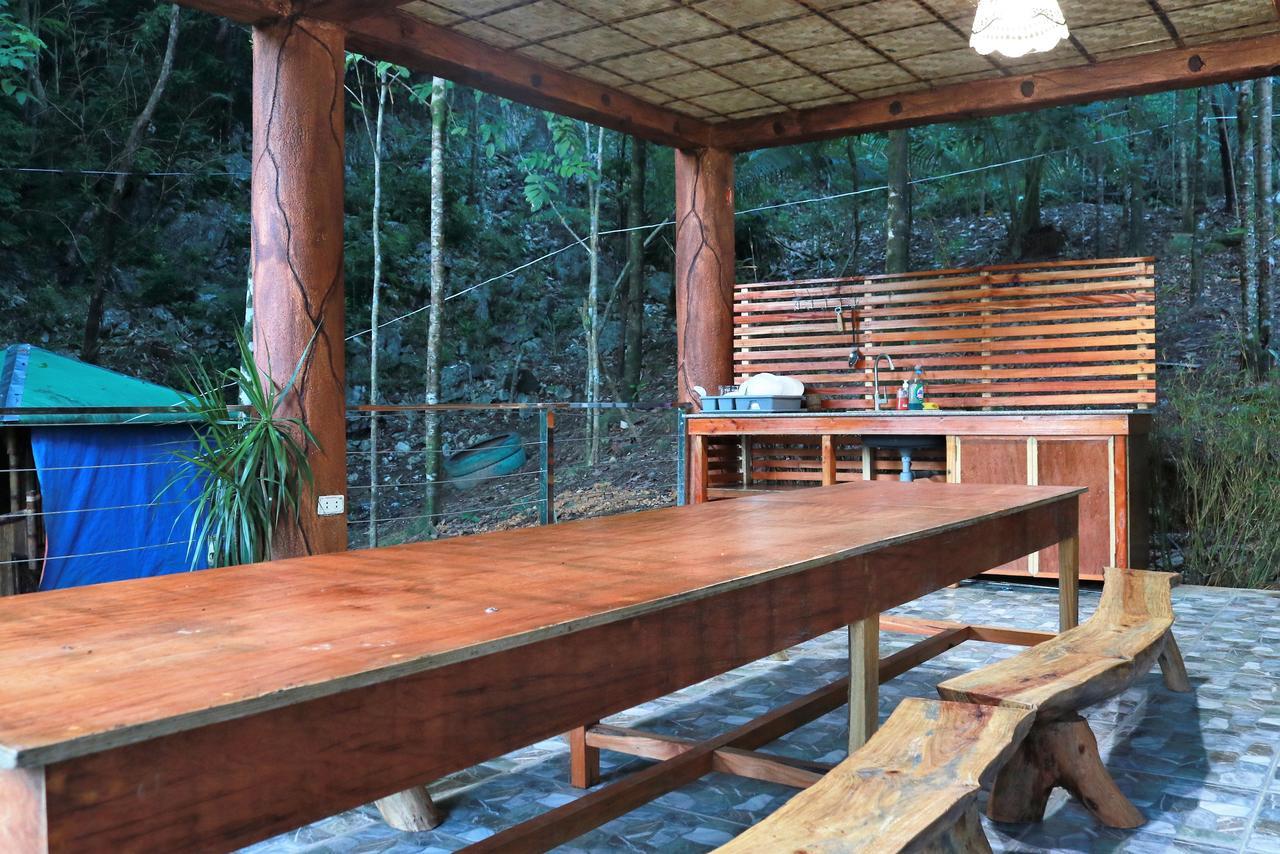 El Cielo Riverfront Villas Pandan Luaran gambar